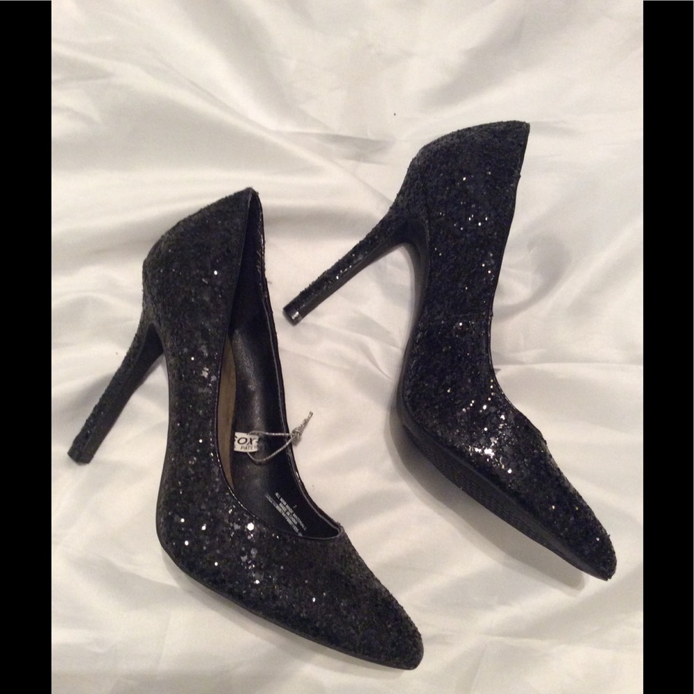 Mossimo Black Glitter Pumps
