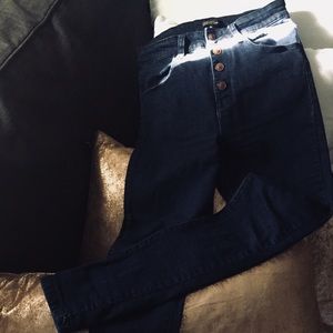 High waisted jeans