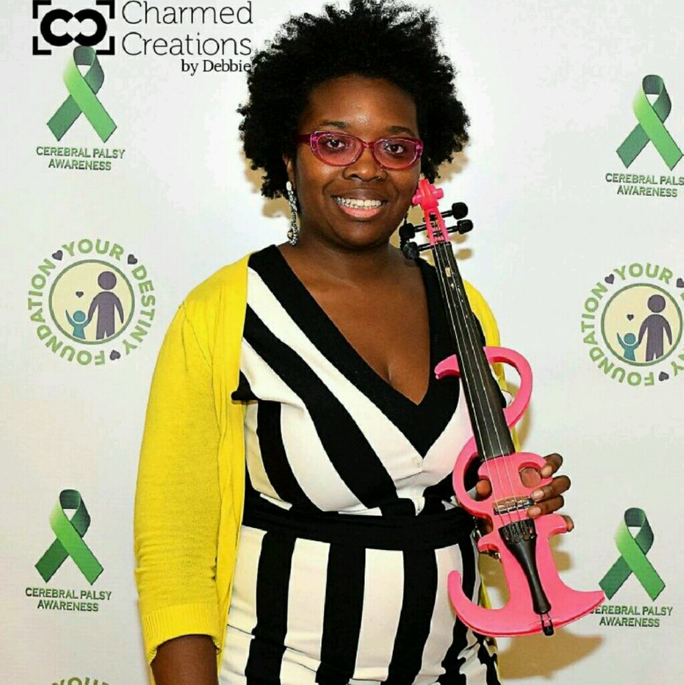 Meet your Posher, Charisa