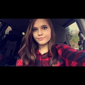 Meet your Posher, Lacey