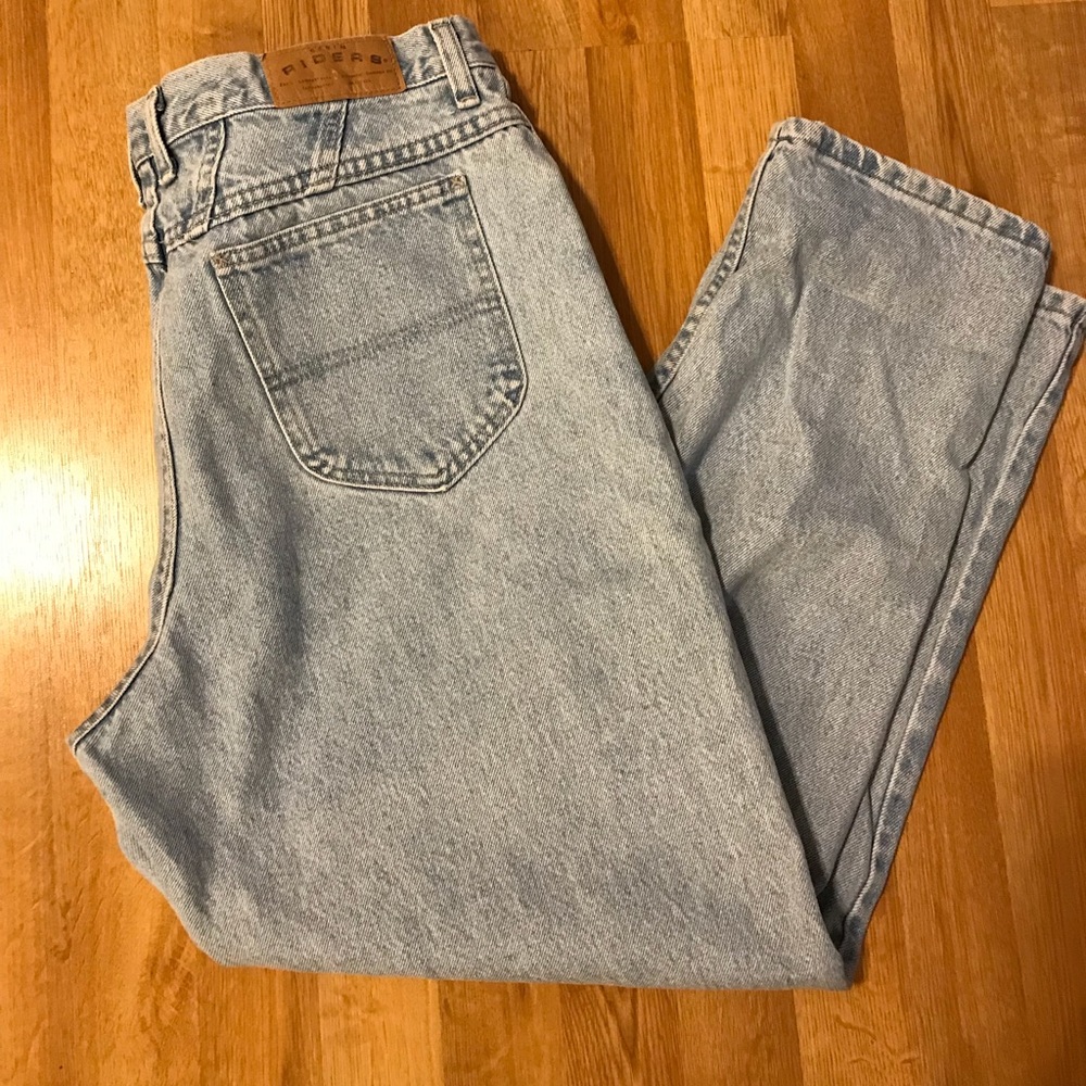 High waisted Lee Rider Jeans.