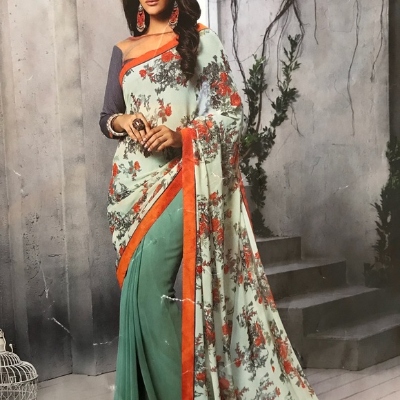 Georgette printed Saree - Picture 3 of 3