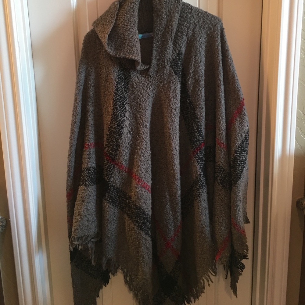 Hooded poncho