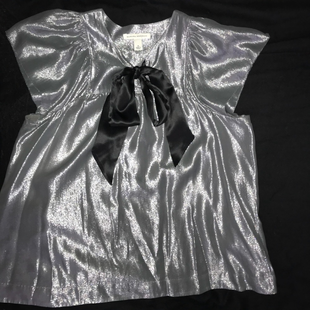 Women’s metallic blouse