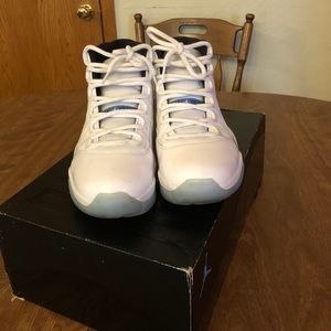 Jordan 11 Legend Blue.