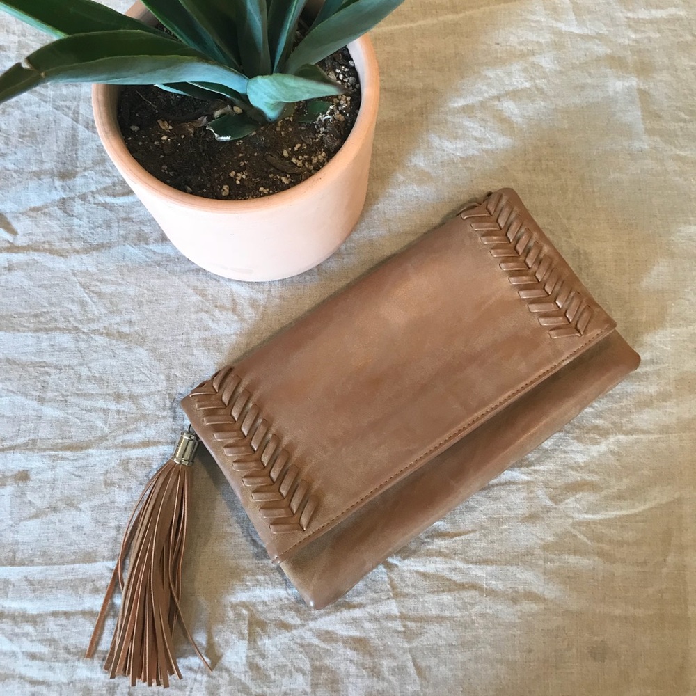 ⚡️sale⚡️Vegan leather clutch ✨