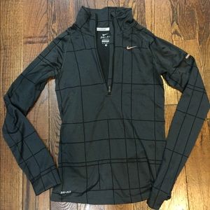 NIKE - XS dry-fit running pullover