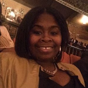 Meet your Posher, Crystal