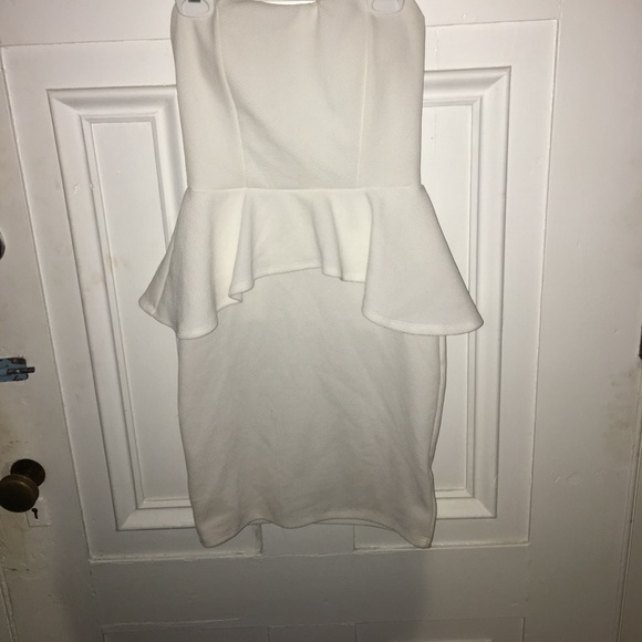 White Strapless Cocktail dress - Picture 1 of 3