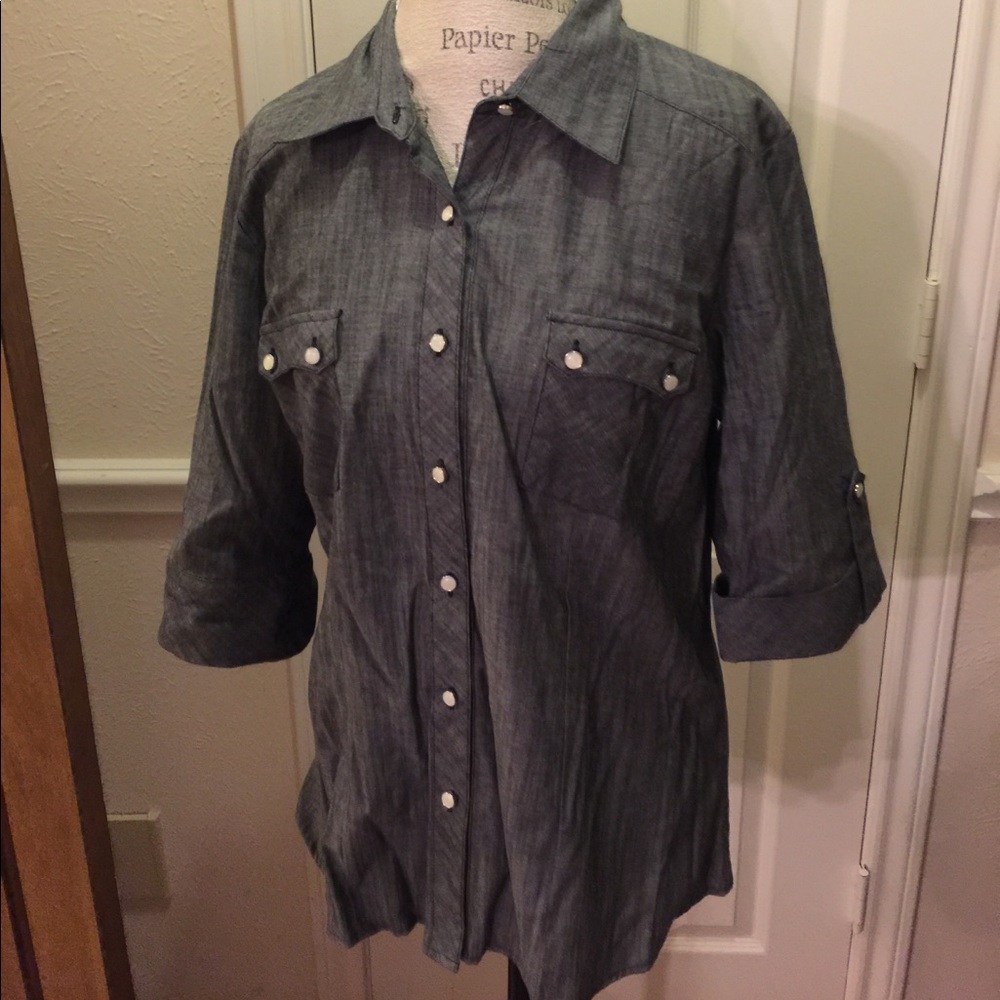 Larry Levine Ladies light black camp shirt sz XL, like new