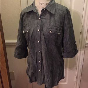 Larry Levine Ladies light black camp shirt sz XL, like new