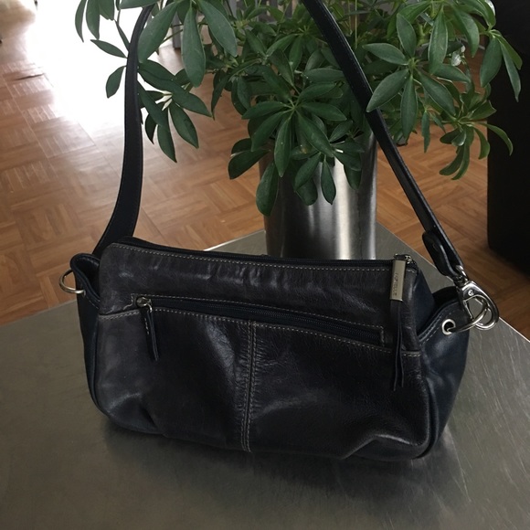 Aurielle/ Leather/ Hobo/
