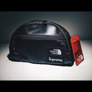 SUPREME x THE NORTH FACE  Leather lumbar pack