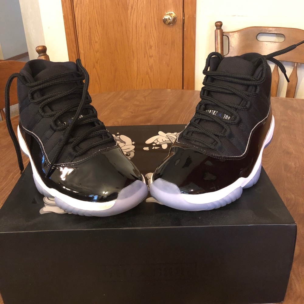 Jordan 11 Space Jams. Size 10.5