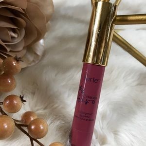 🌸 New tarte LipSurgence lip creme in Confidence