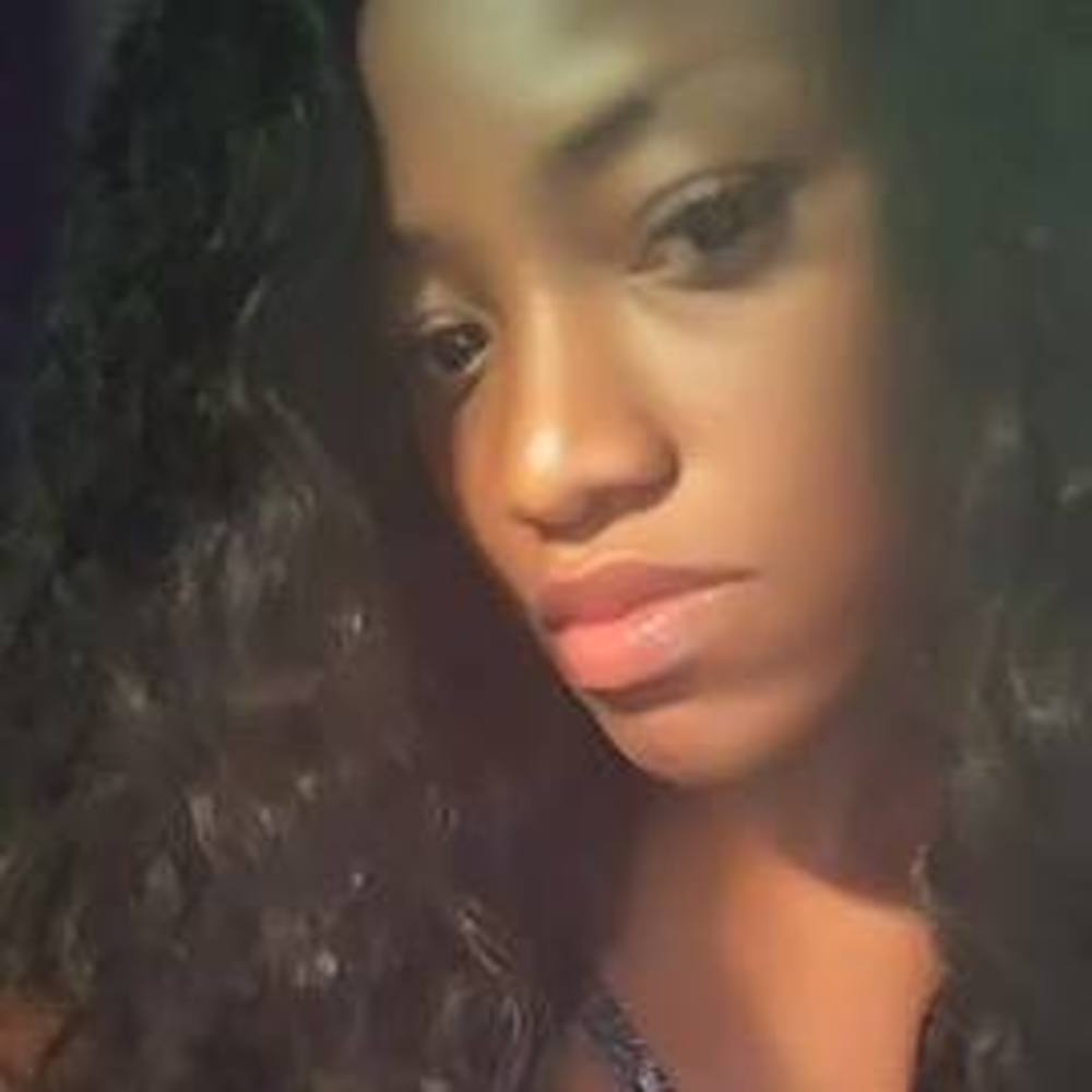 Meet your Posher, Monica