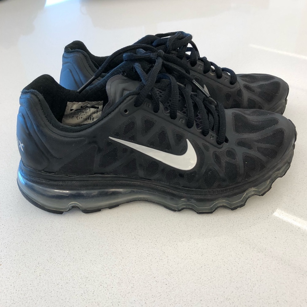 Nike Air Max in black Sz 6.5