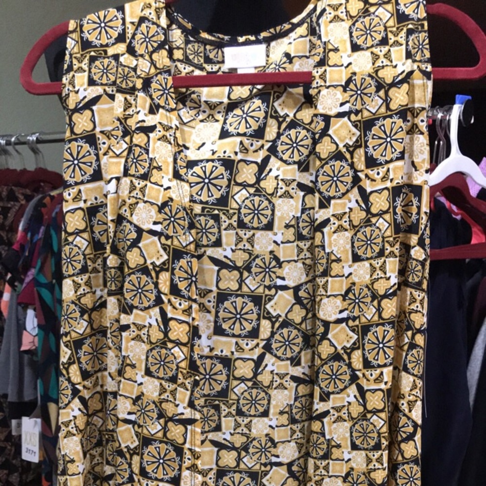 Medium LuLaRoe joy