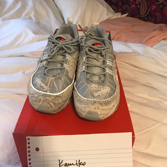 Air Max 98/Supreme collaboration - Picture 2 of 2