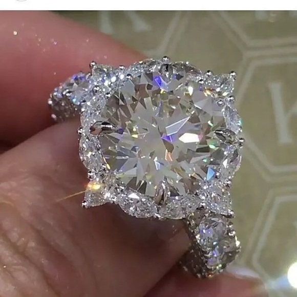 4.9CT. White Sapphire Ring - Picture 1 of 3