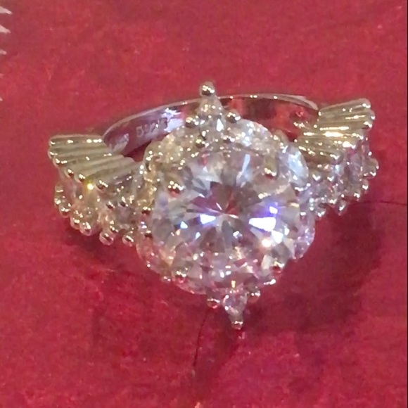 4.9CT. White Sapphire Ring - Picture 2 of 3