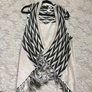 Day trip sweater vest