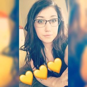 Meet your Posher, Hayley