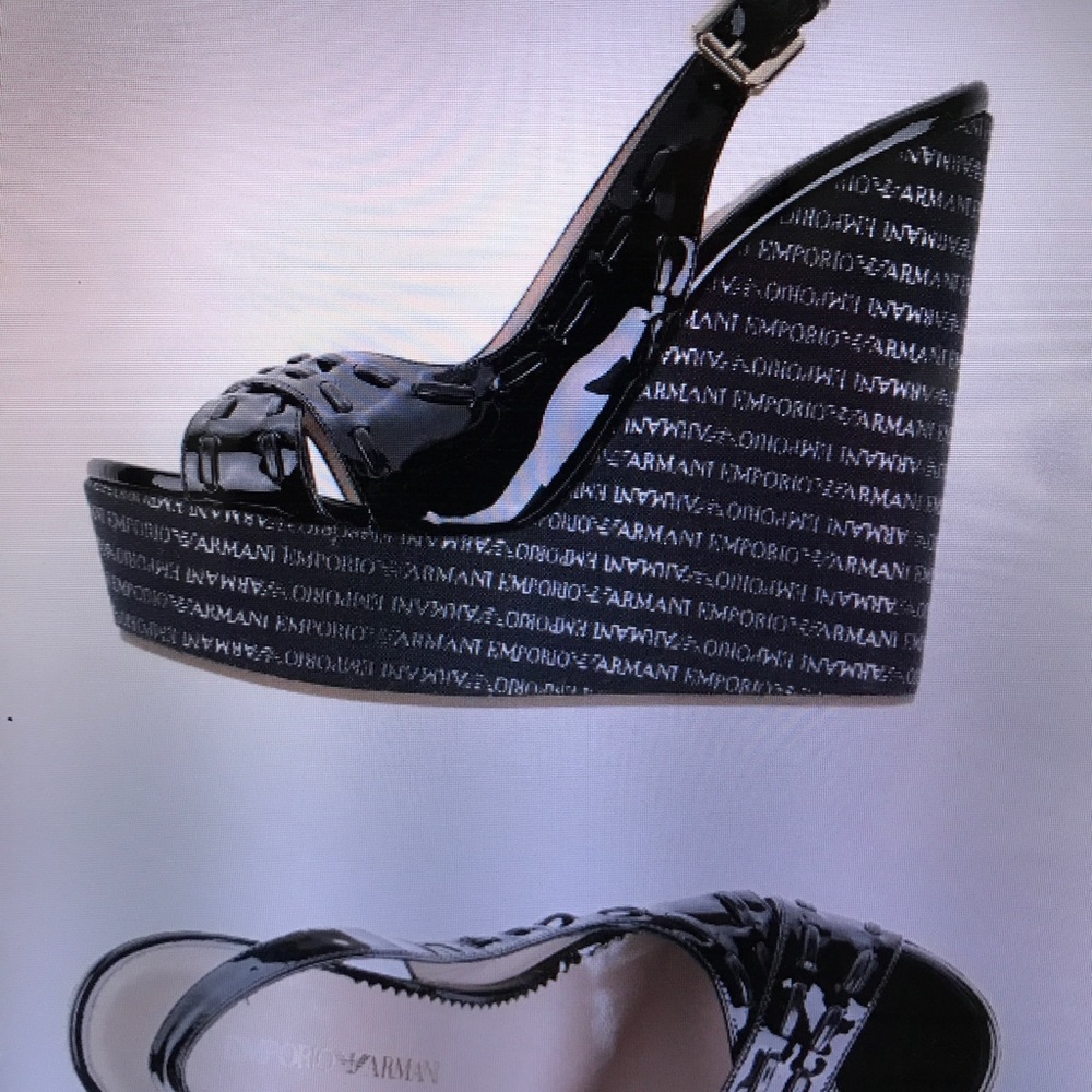 Emporio Armani Pattern Leather Wedge platf Sandals