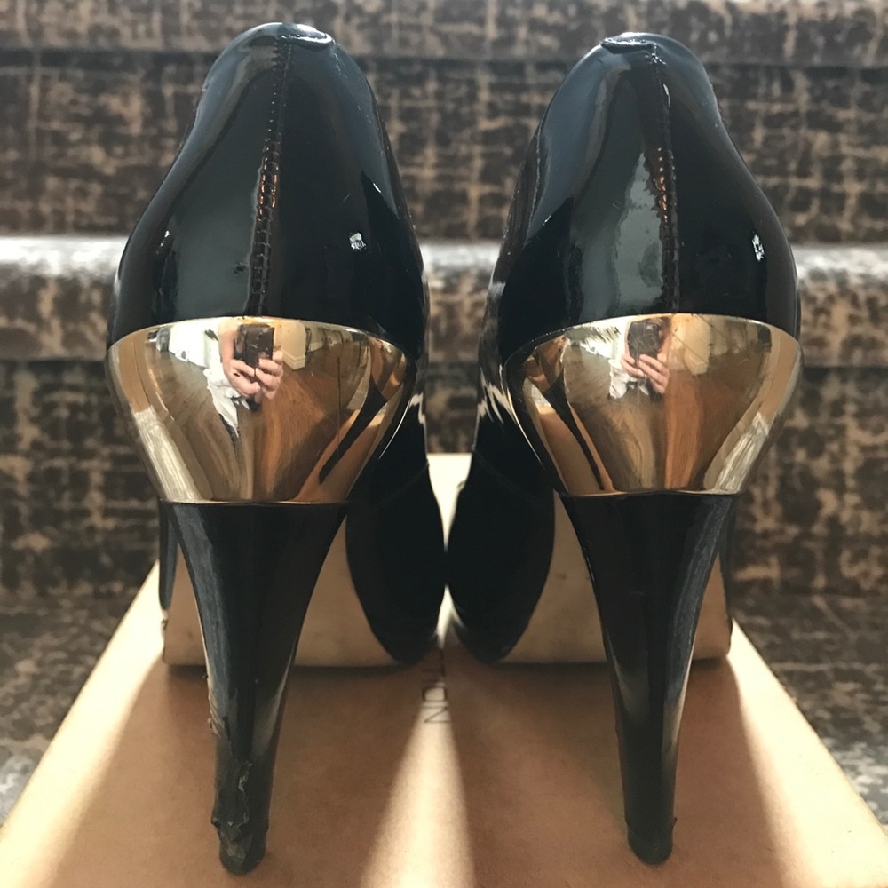 Holiday Pumps! - Picture 3 of 5