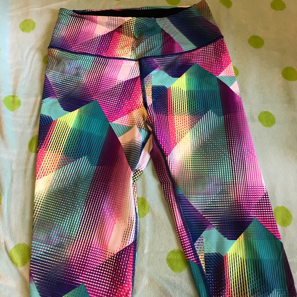 Victoria secret capri sports leggings size M