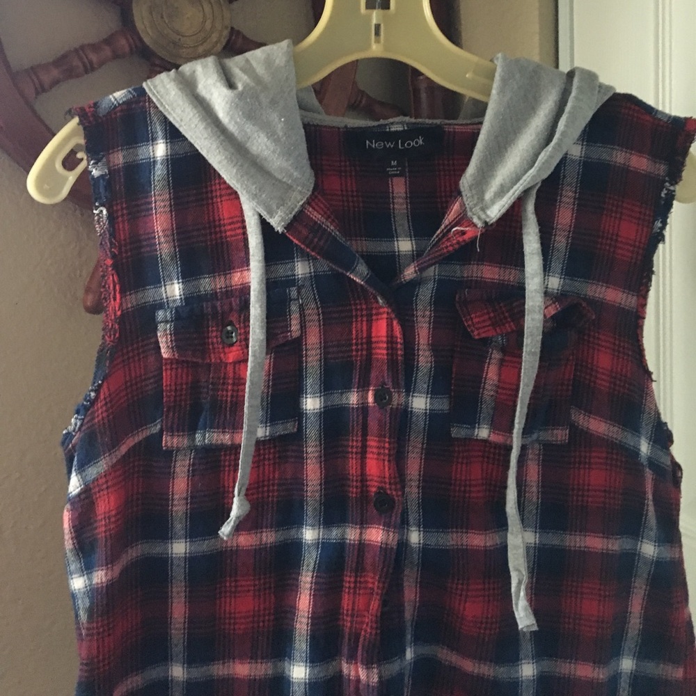 Sleeveless flannel plaid hoodie buttondown shirt