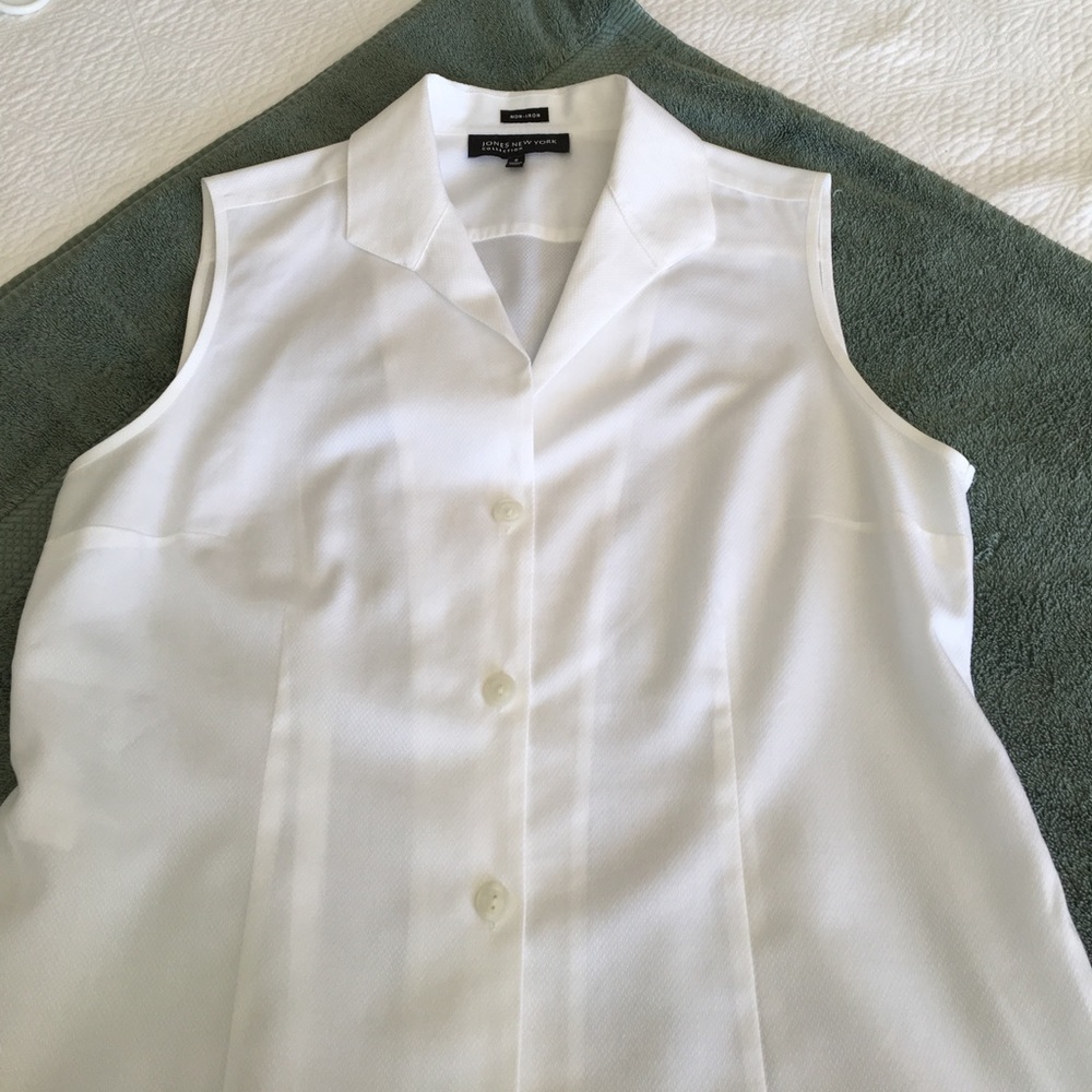 Women’s sleeveless shirt, Jones New York