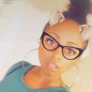 Meet your Posher, Yomi
