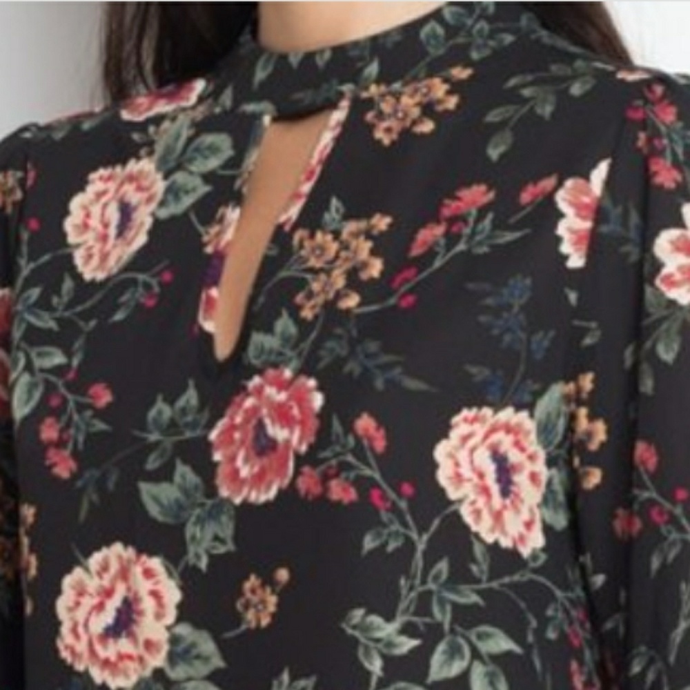 😍FLORAL BELL SLEEVES - Picture 4 of 8