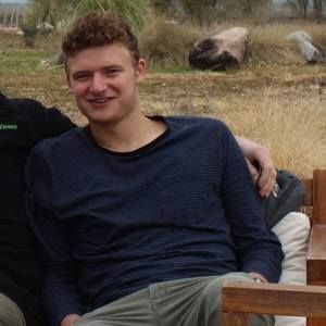 Meet your Posher, Ethan