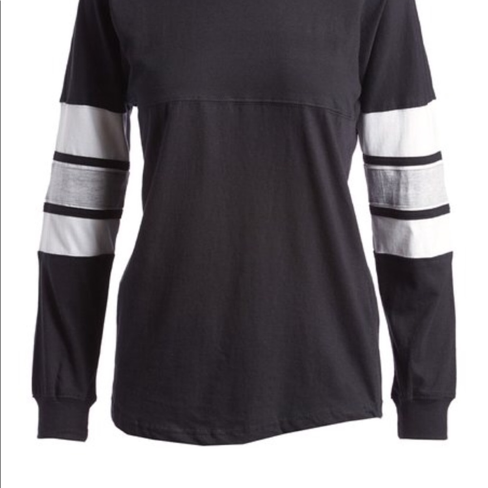🌻 NEW............ PULLOVER TOP - Picture 2 of 2