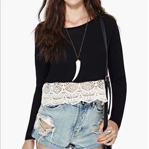 Crocheted hem cropped long sleeve shirt