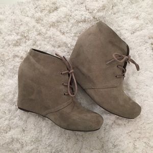 Xappeal lace up wedges