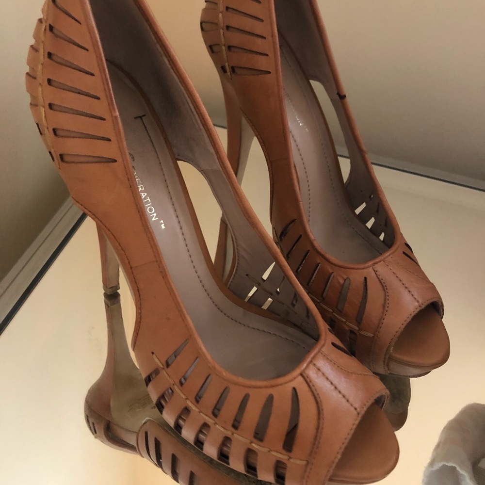 BCBG open toed heels