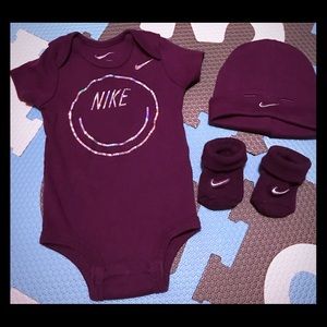 Nike brand outfit set size 6 months