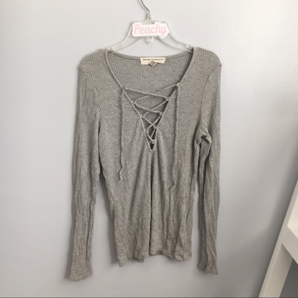 urban outfitters gray long sleeve