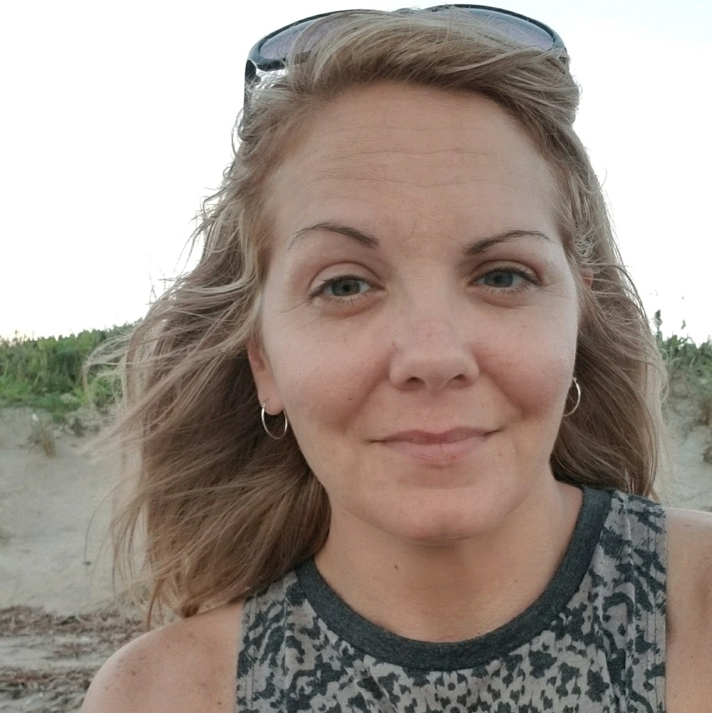 Meet your Posher, Angela