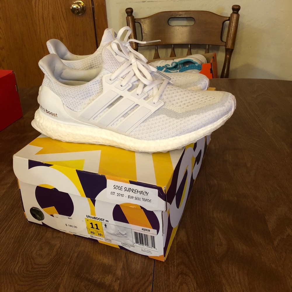 Adidas Triple White Ultra Boost 2.0