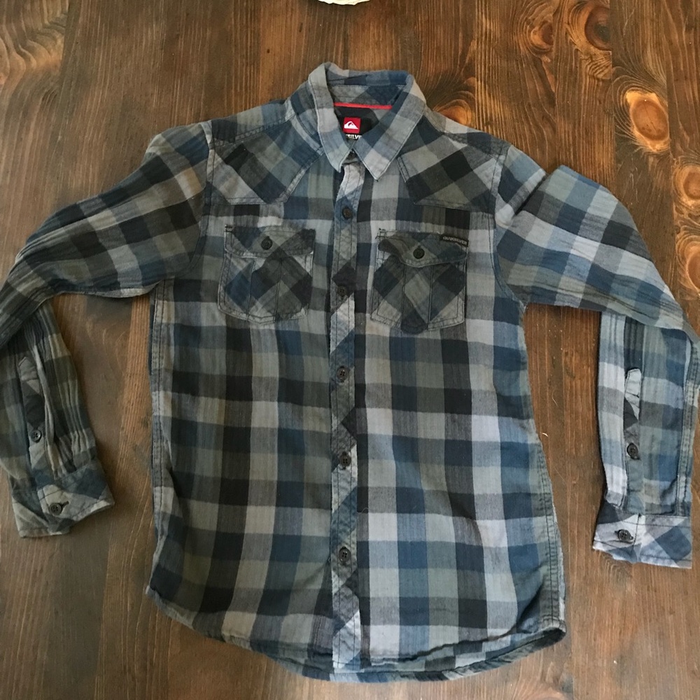 Quicksilver long sleeve shirt