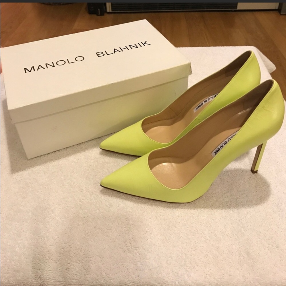 NWT Manolo Blahnik Pumps