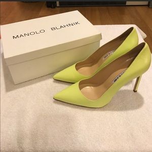 NWT Manolo Blahnik Pumps