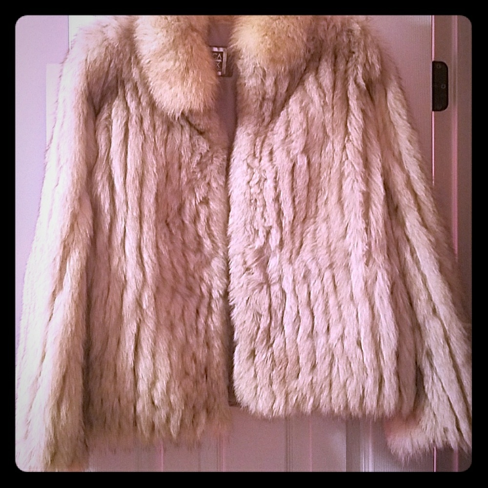 🎈SOLD🎈Saga Silver Fox Fur Jacket L