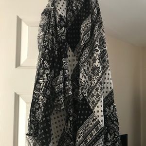 Black & White LulaRoe Shirley