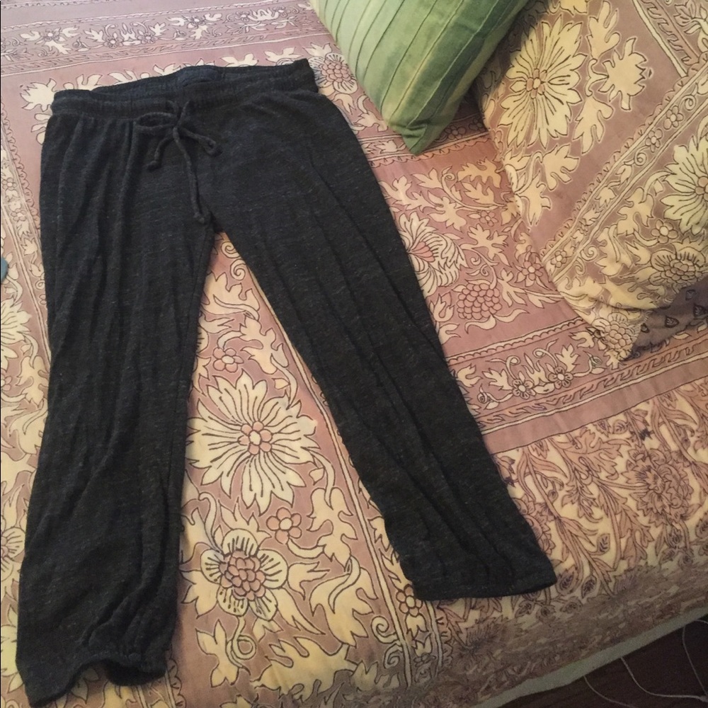 Alternative cropped lounge pant