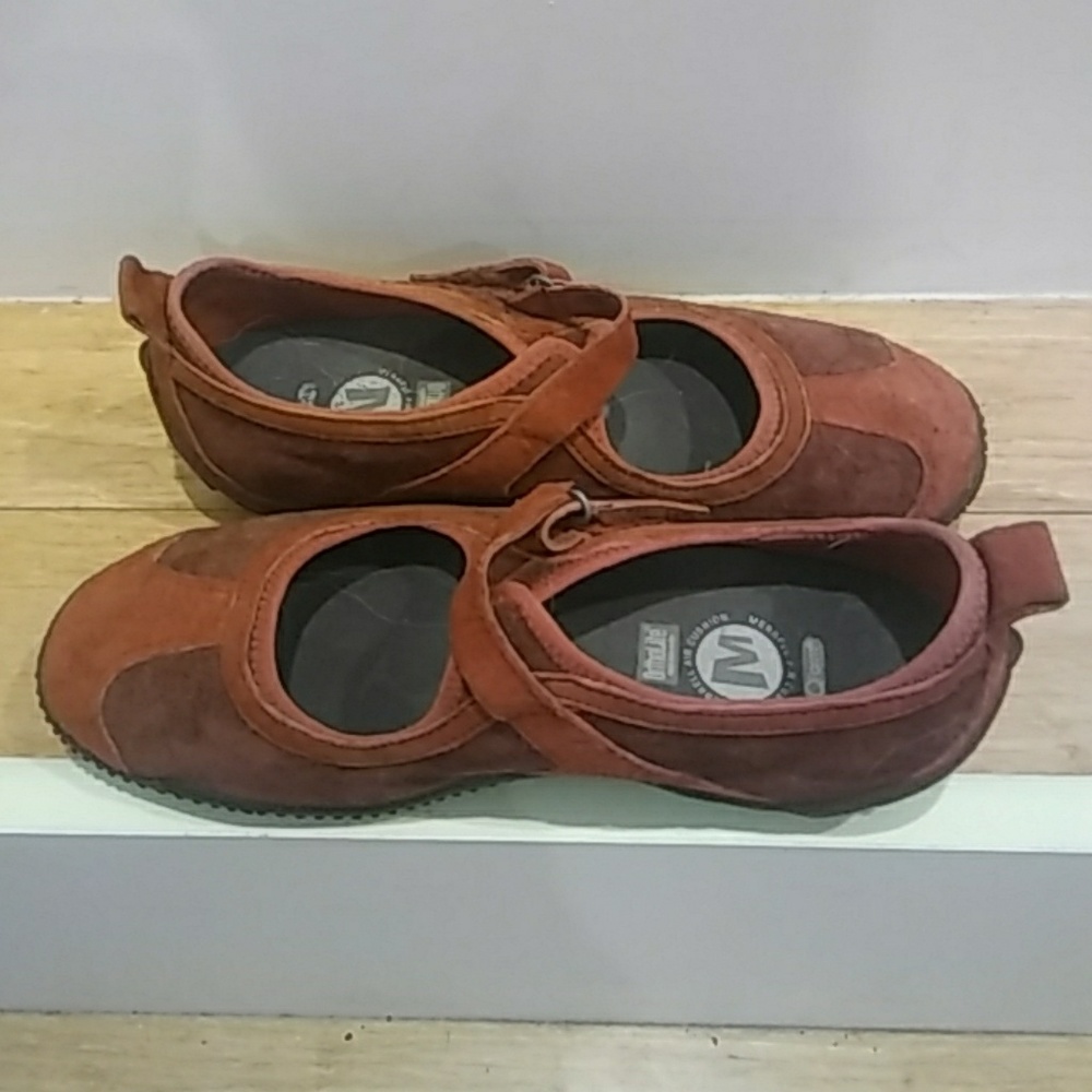 7.5 Maroon/Red Merrell Circuit MJ "Burnt Red"